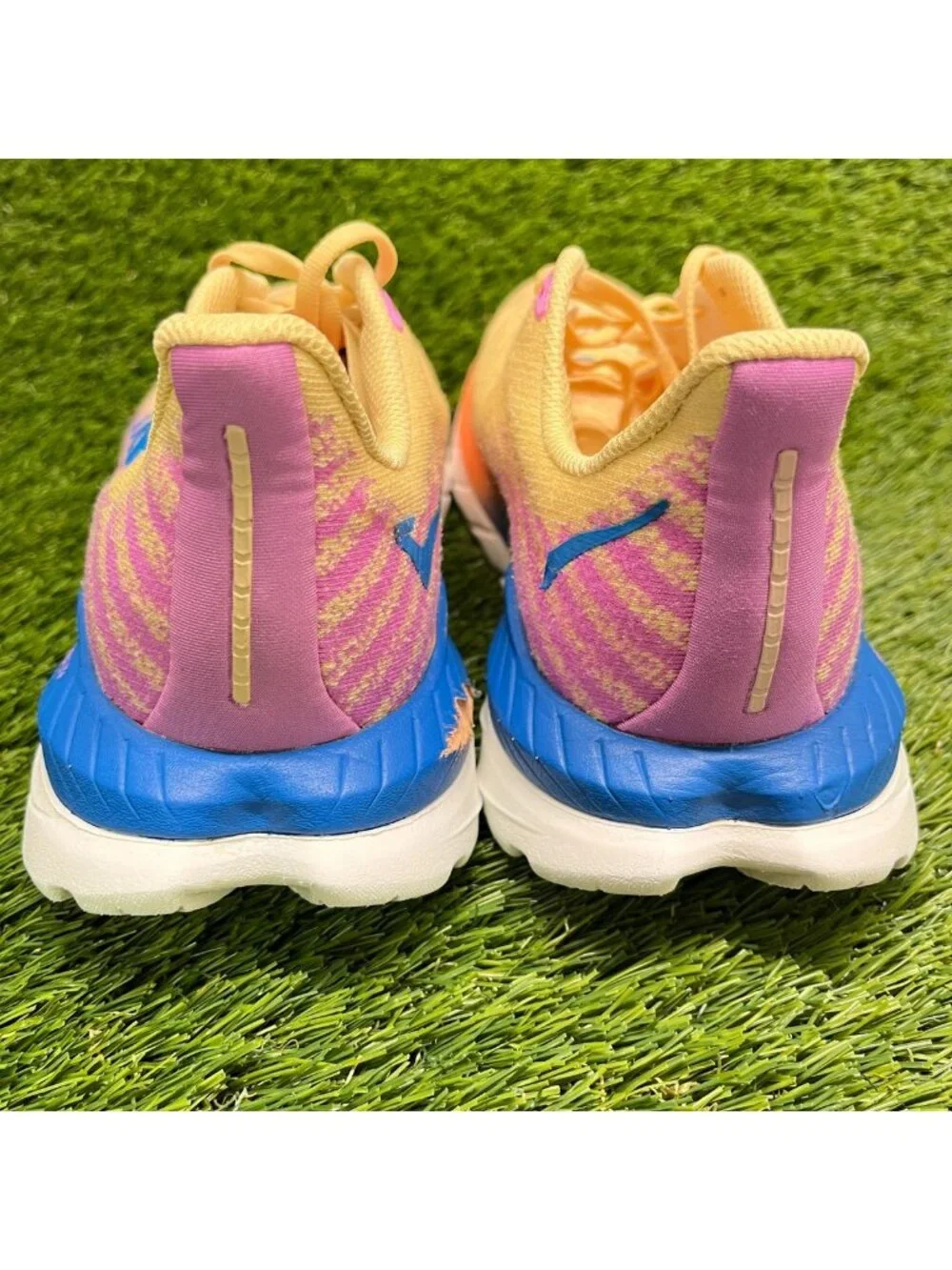 Hoka seller notes